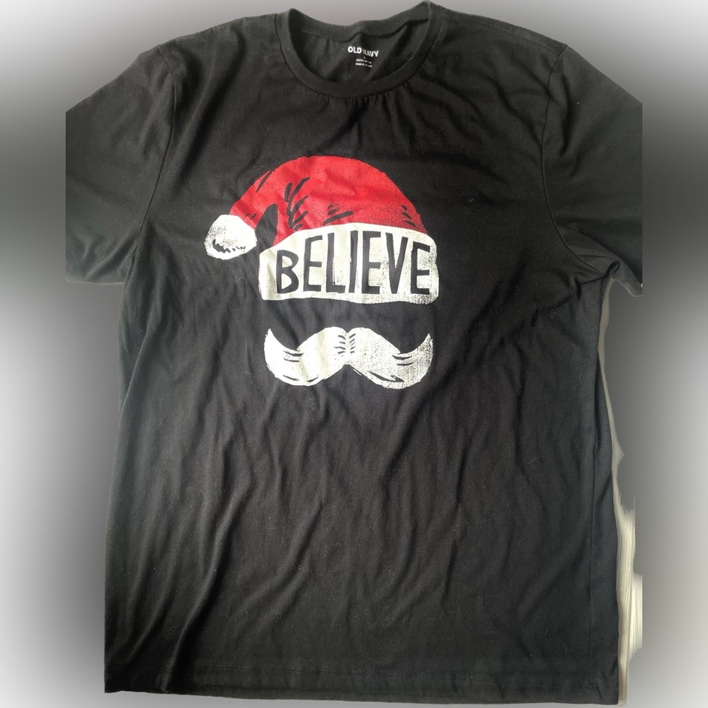 Old Navy Christmas Santa Believe Shirt Size Large